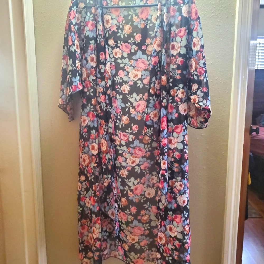 Lularoe Shirley Kimono